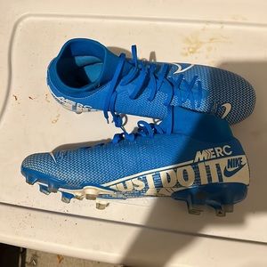 Nike mercurial superfly 7 size 8.5 worn once